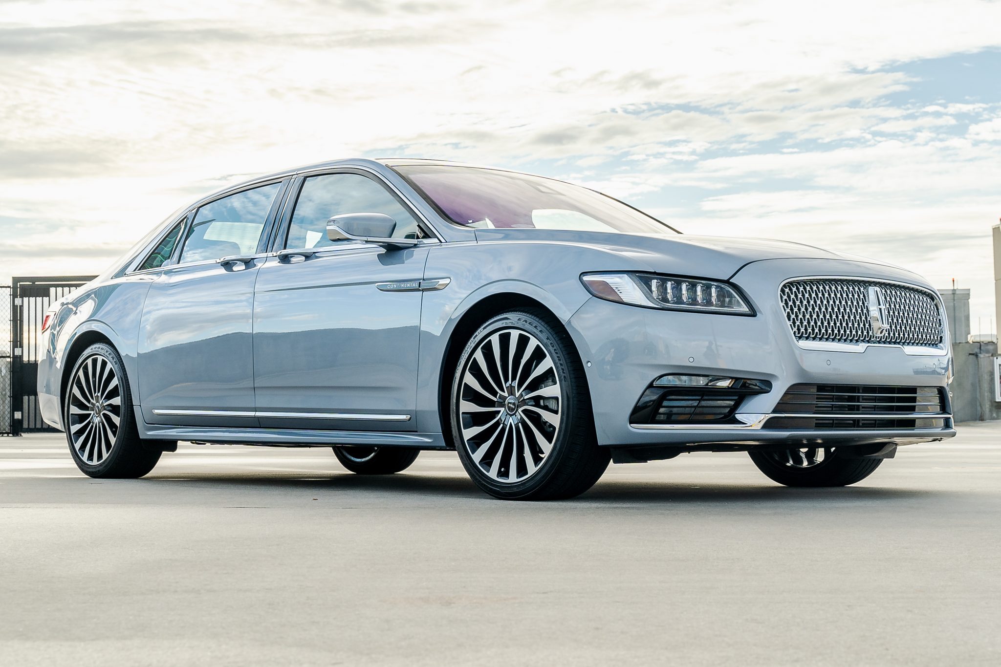 2020 Lincoln Continental (2017-2020) 