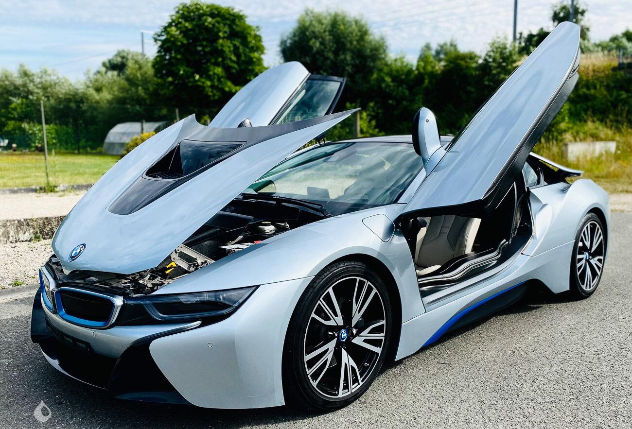 2016 BMW i8