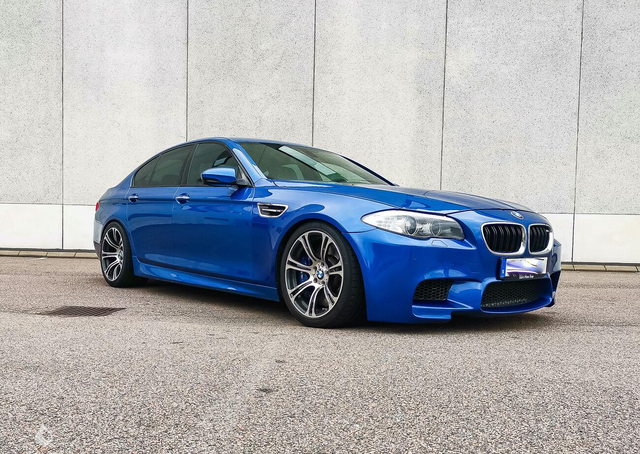 2012 BMW M5 F10