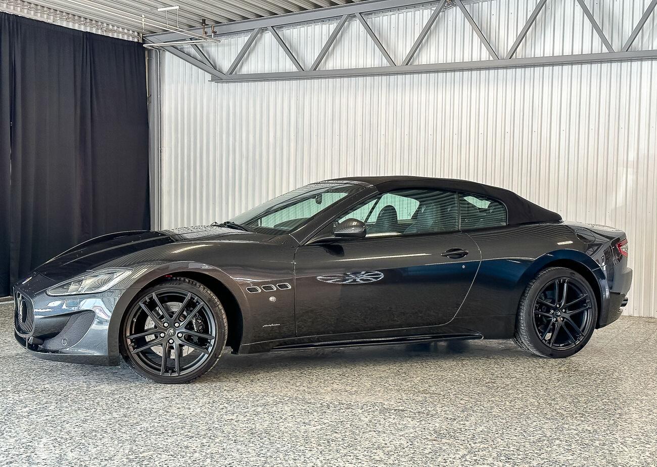 2016 Maserati GranCabrio