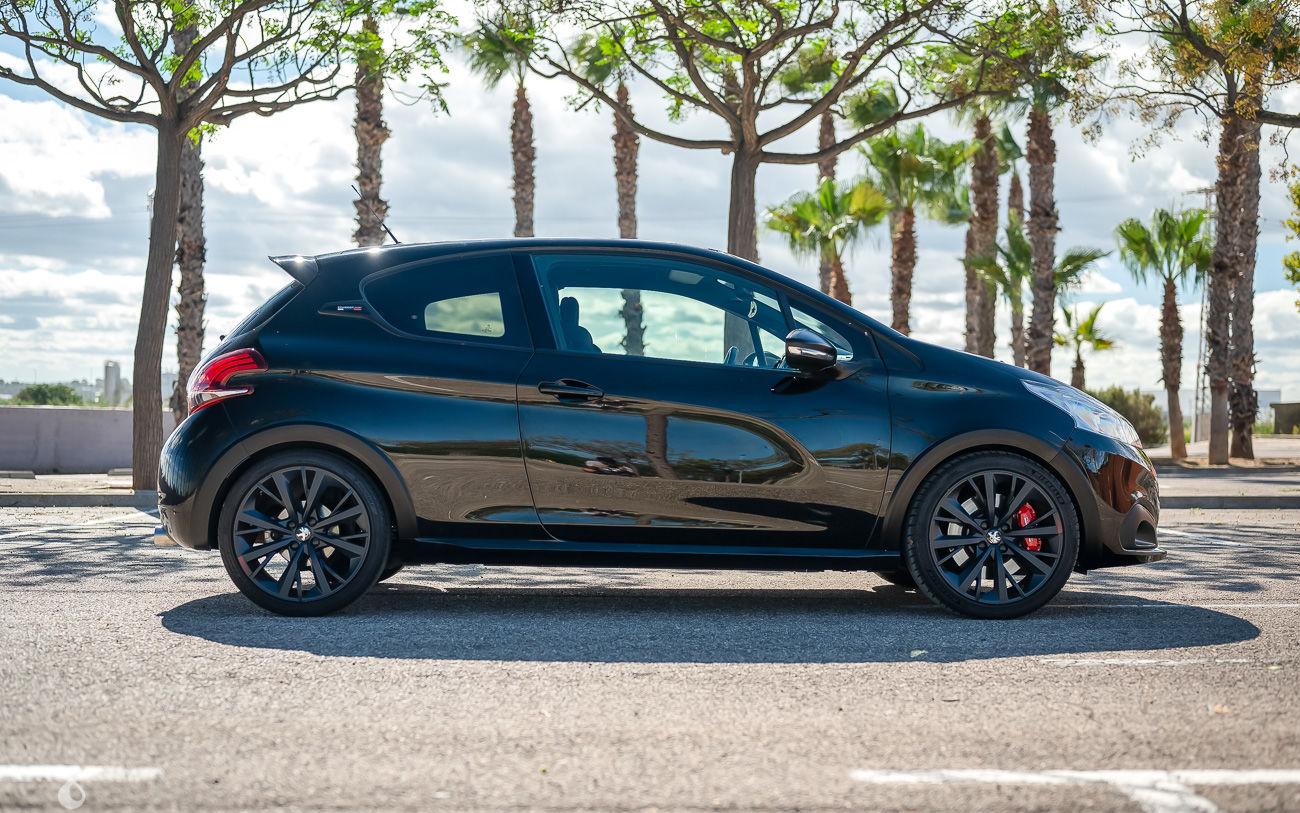 2016 Peugeot 208 GTI