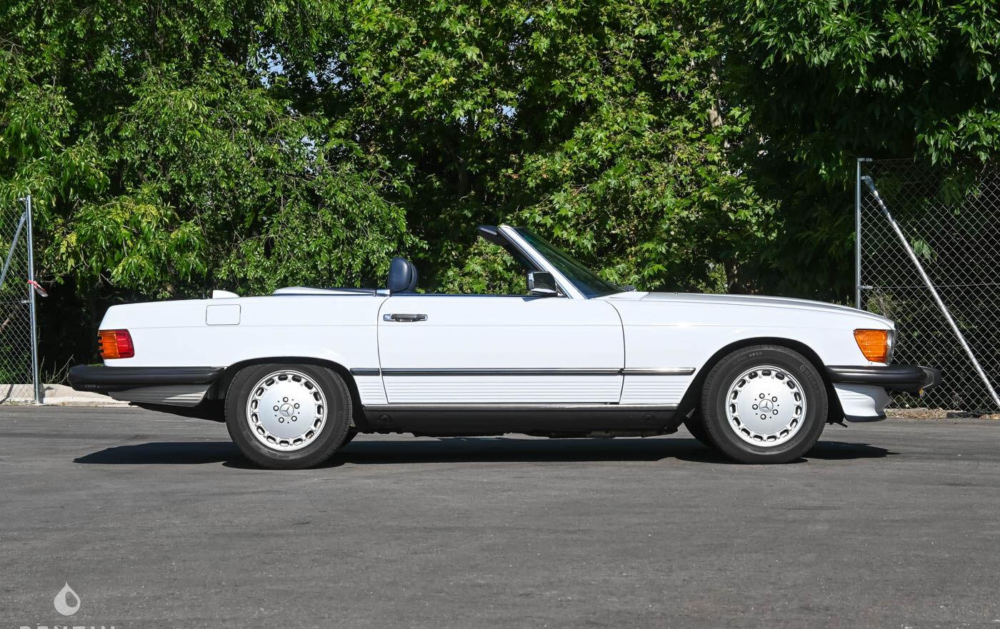 1987 Mercedes-Benz SL R107