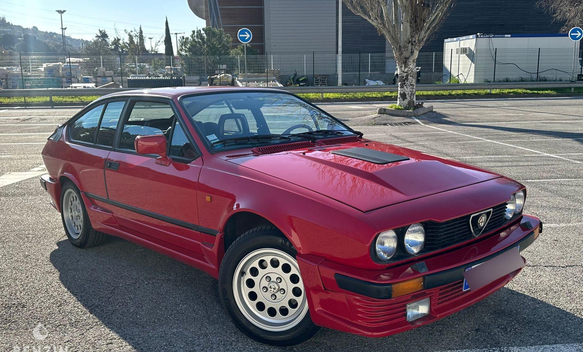 1984 Alfa Romeo GTV / Alfetta