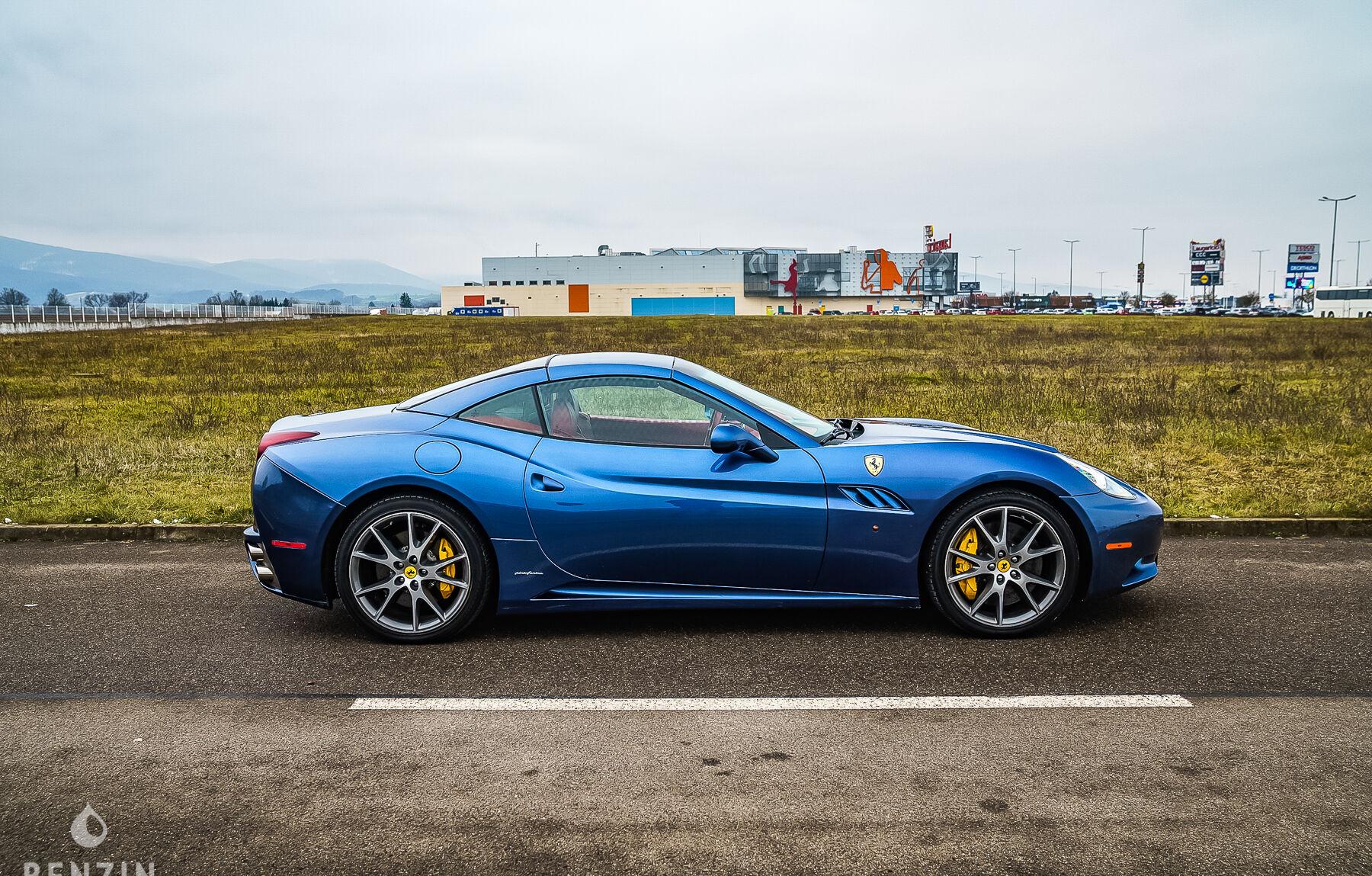 2010 Ferrari California