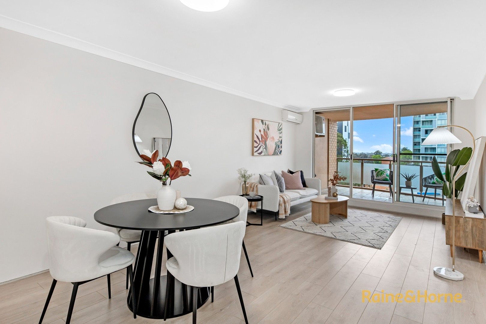 Apartment / Unit / Flat for rent