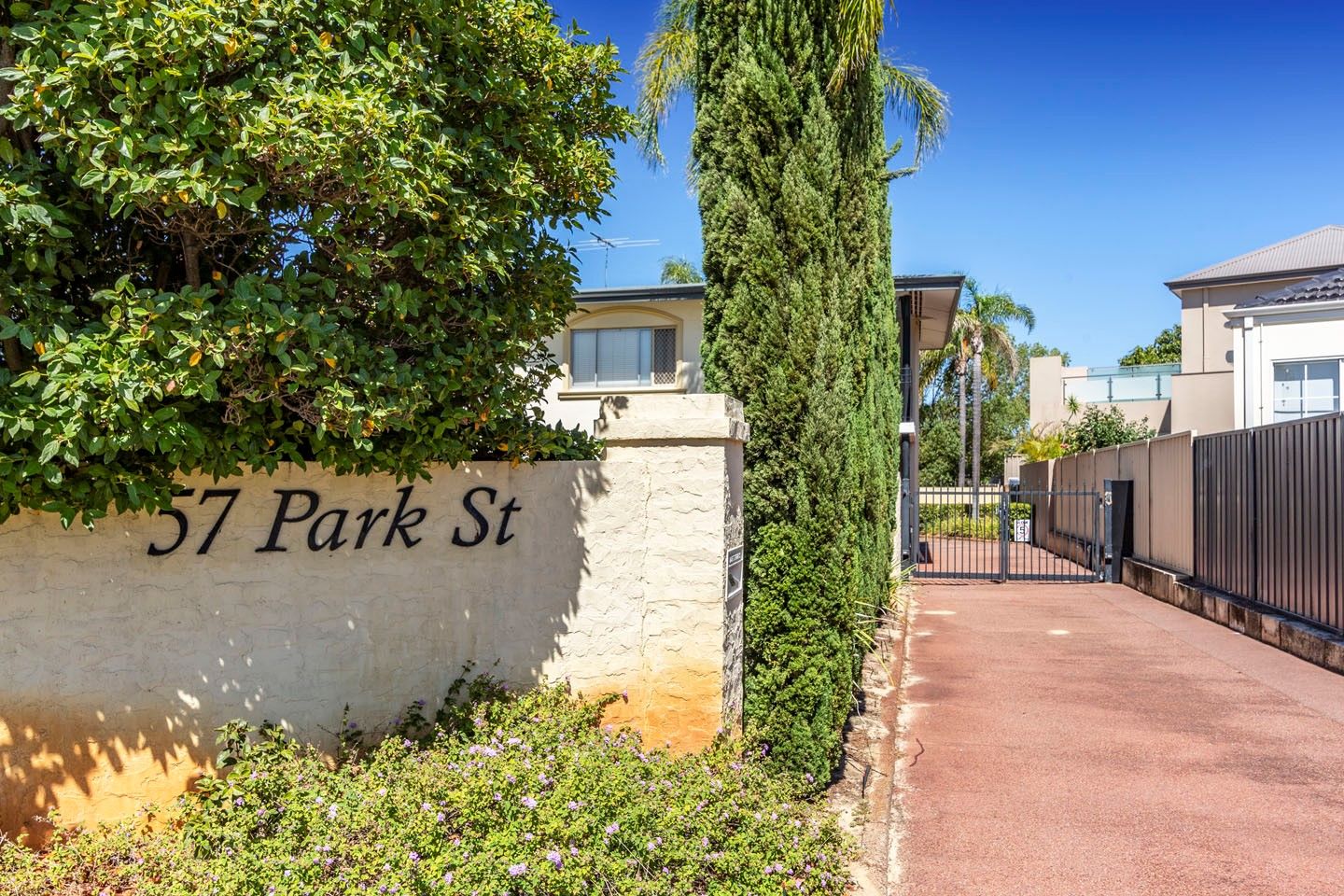 Apartment / Unit / Flat for rent