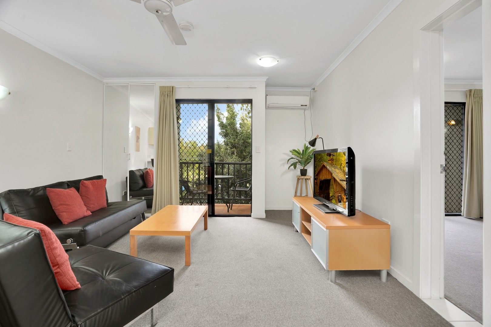 Apartment / Unit / Flat for rent