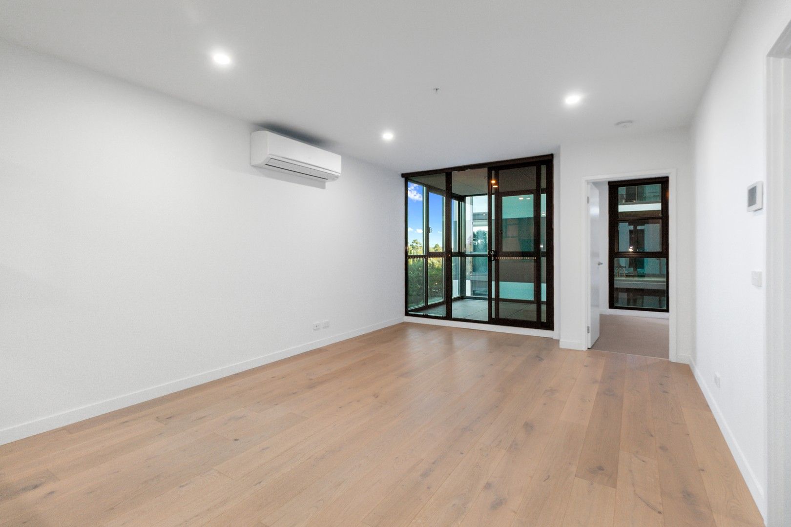 Apartment / Unit / Flat for rent