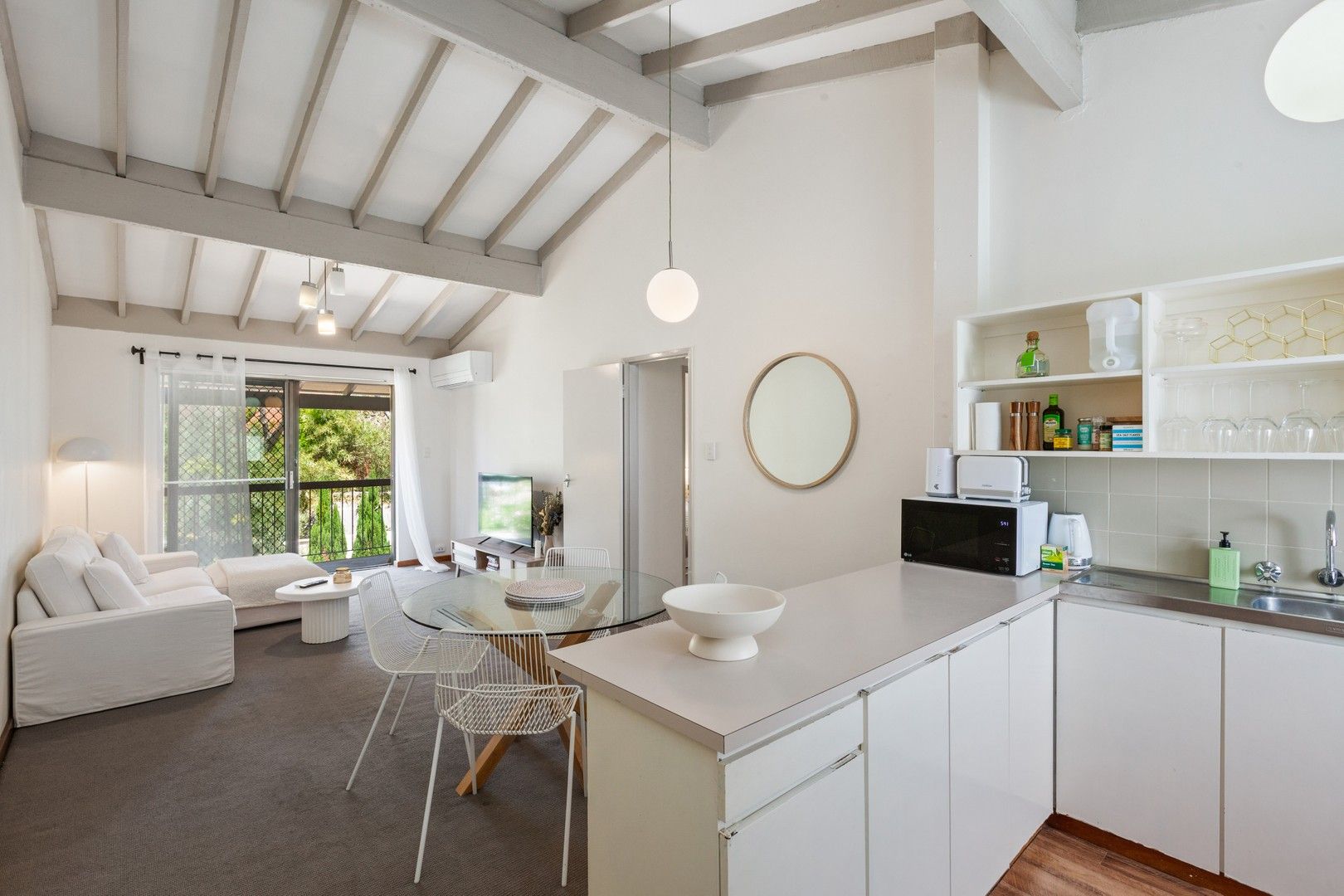 Apartment / Unit / Flat for rent