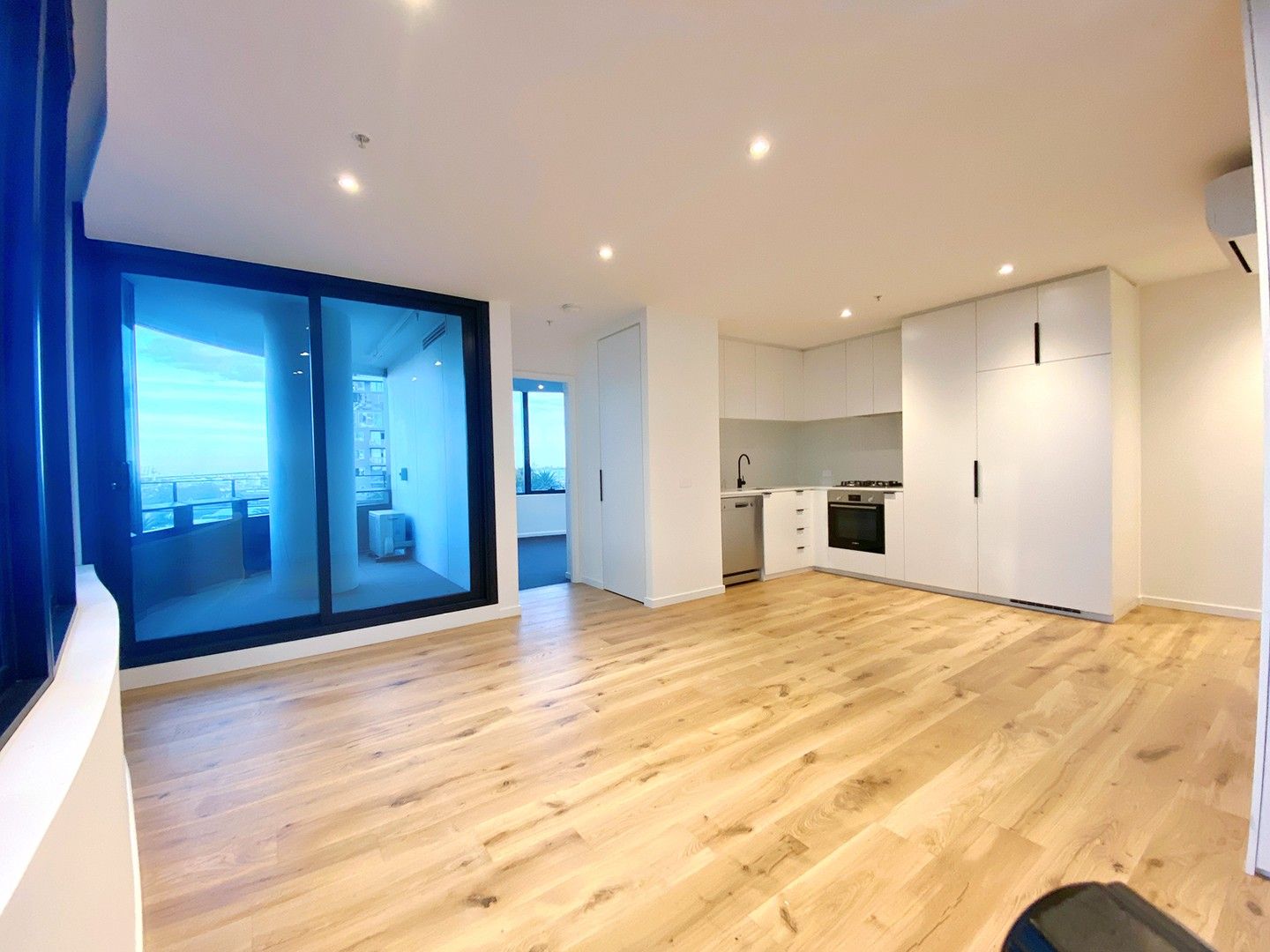 Apartment / Unit / Flat for rent
