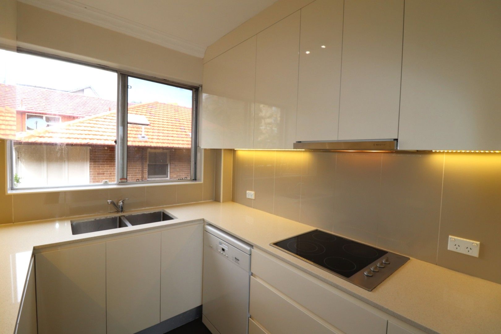 Apartment / Unit / Flat for rent