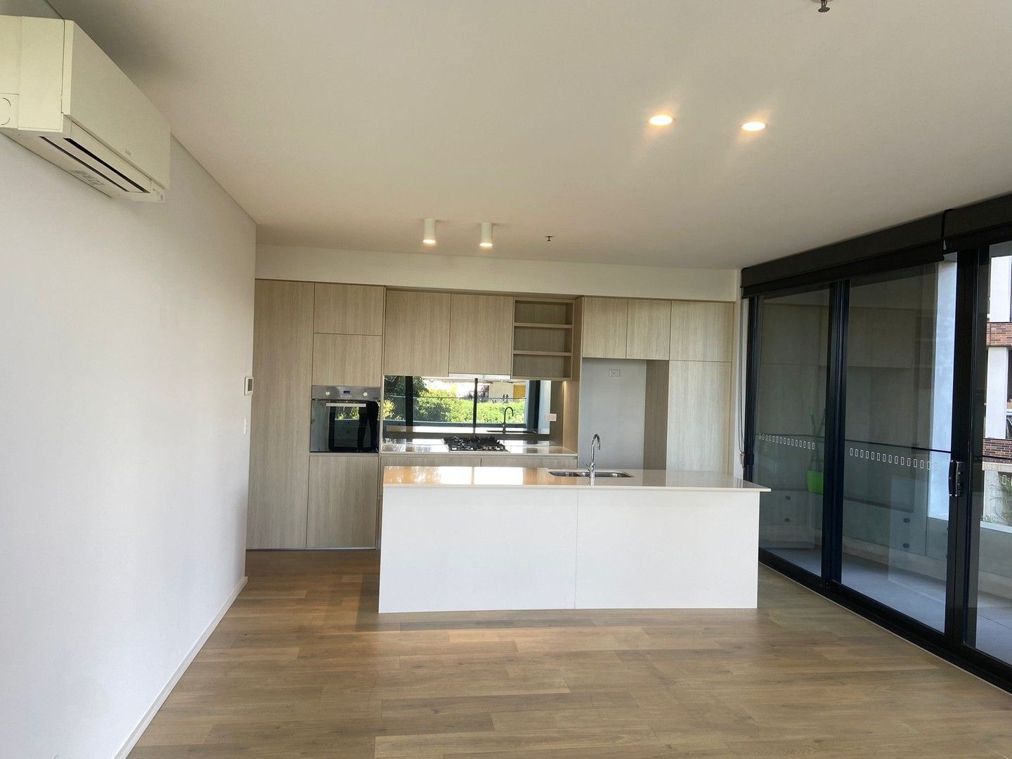 Apartment / Unit / Flat for rent