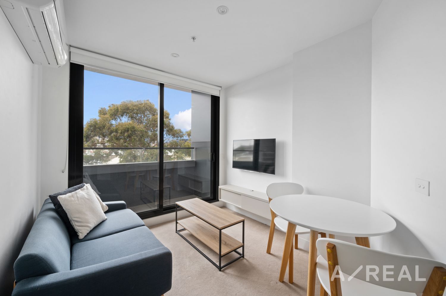 Apartment / Unit / Flat for rent