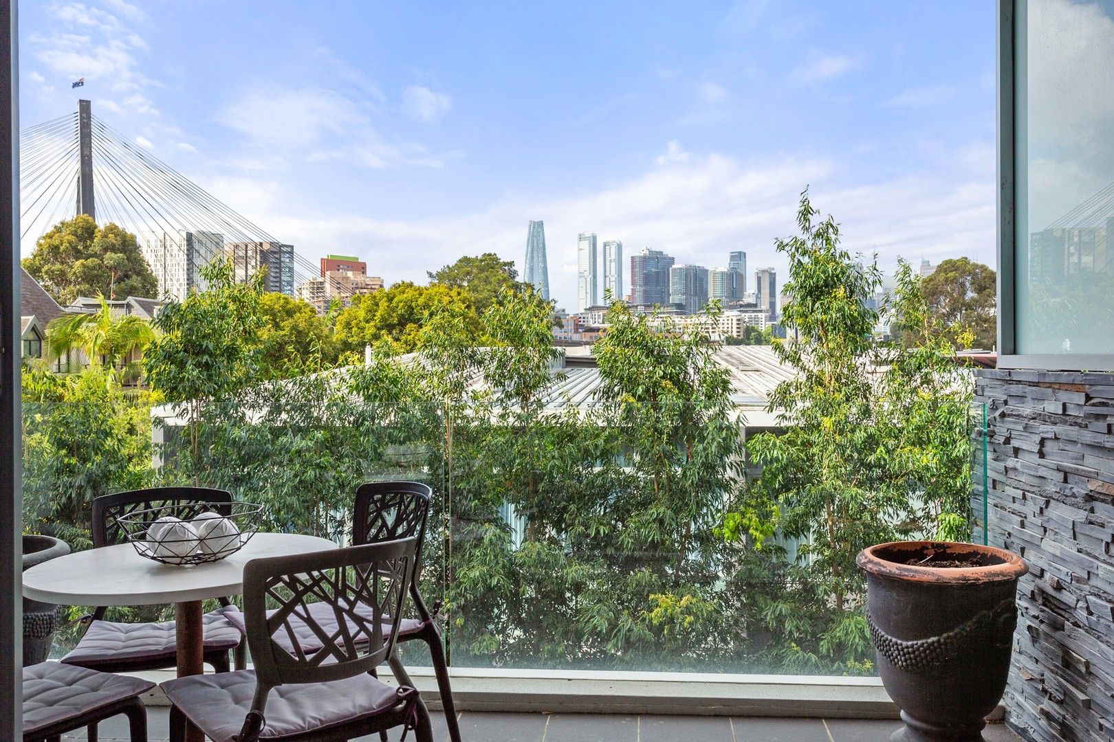 Apartment / Unit / Flat for rent