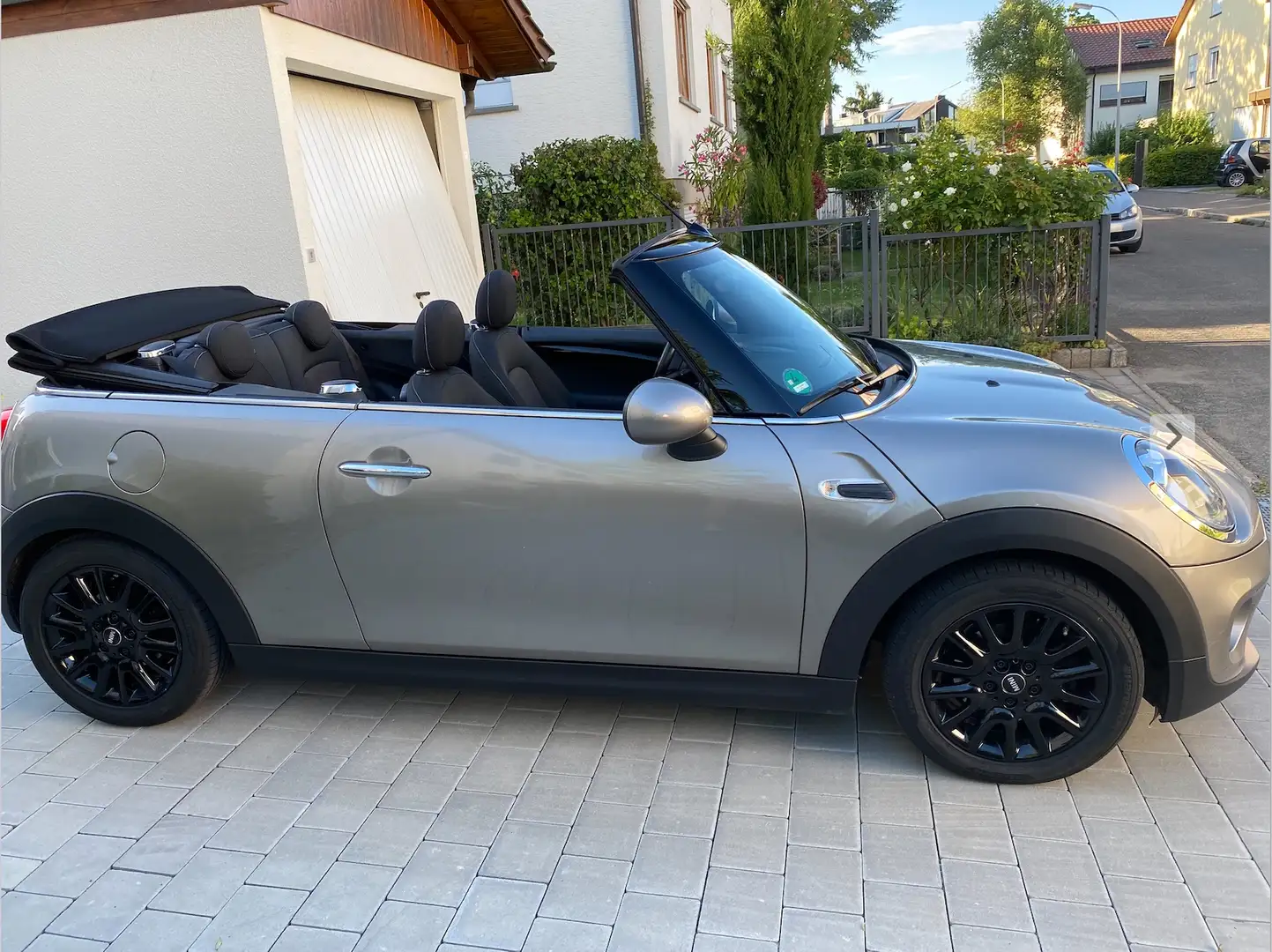 2017 MINI One Cabrio neue Winter- und Sommerreifen, HU: neu, 1. Hand